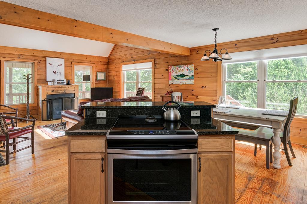Candyland Cabin - thumb 30