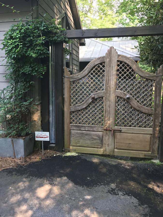 Pennyâ€™s Zen Retreat - thumb 30