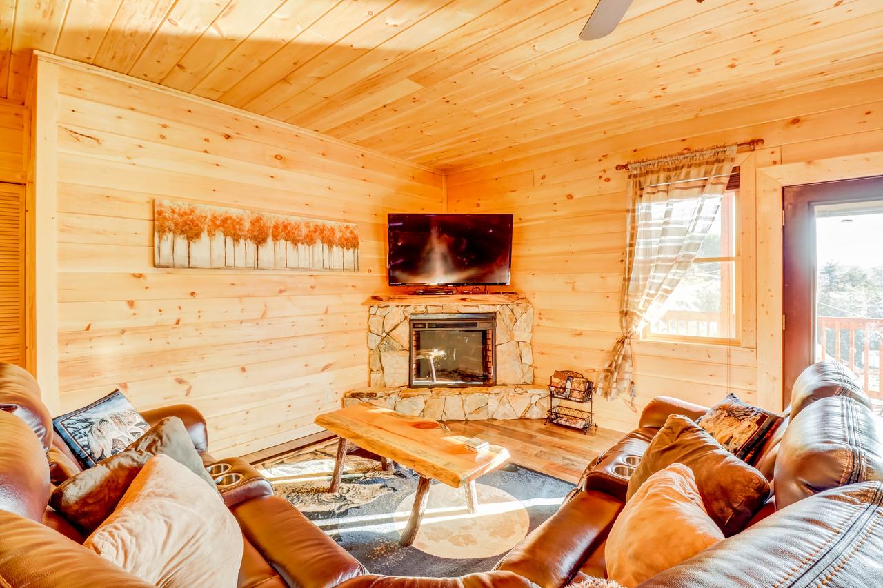 4 Bed 3 Bath Vacation Home In Bryson City - thumb 8