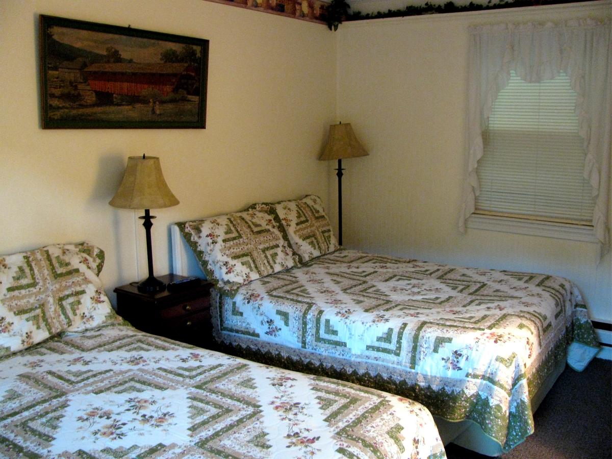 Chimney Rock Inn & Cottages - thumb 9