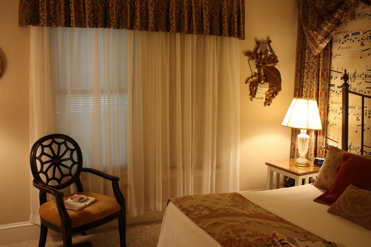 Red Rocker Inn - thumb 4