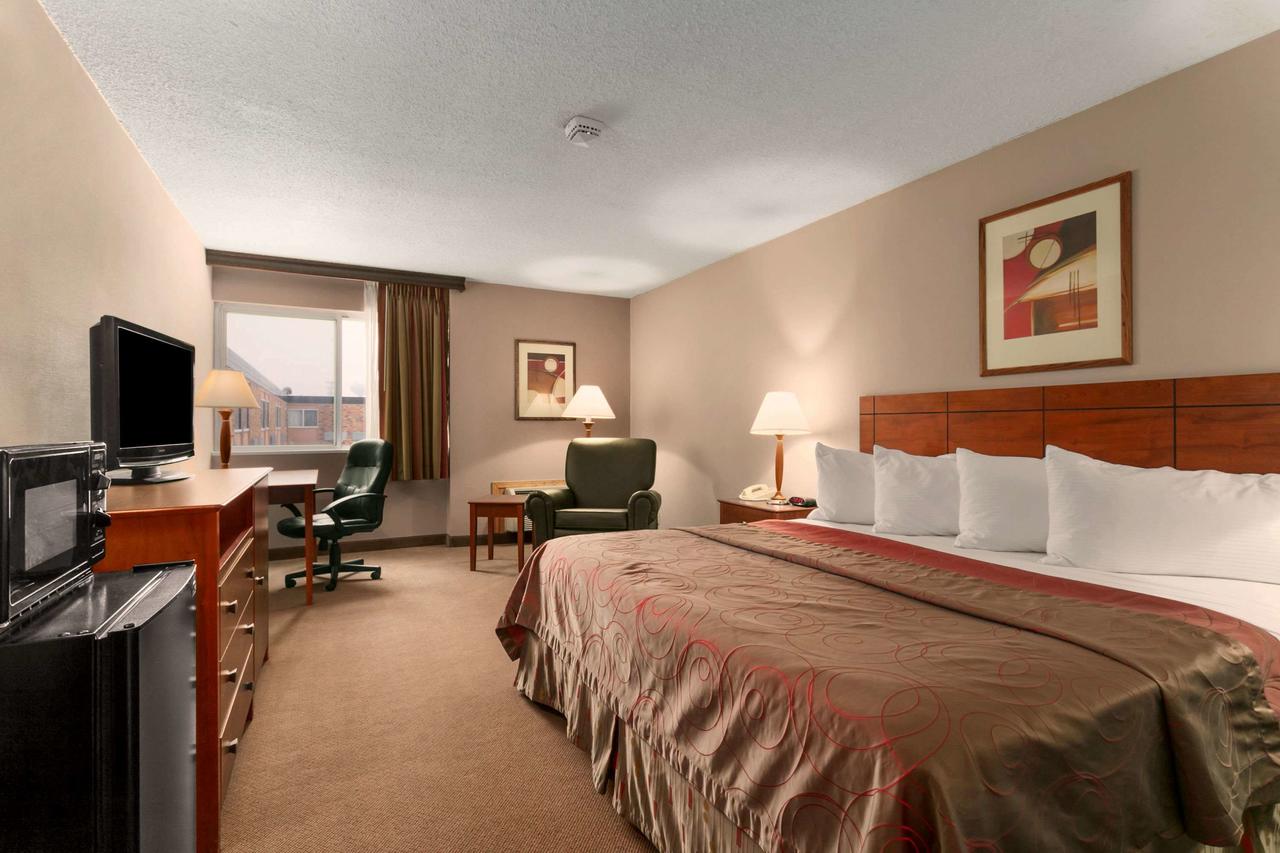 Ramada By Wyndham Bismarck - thumb 30