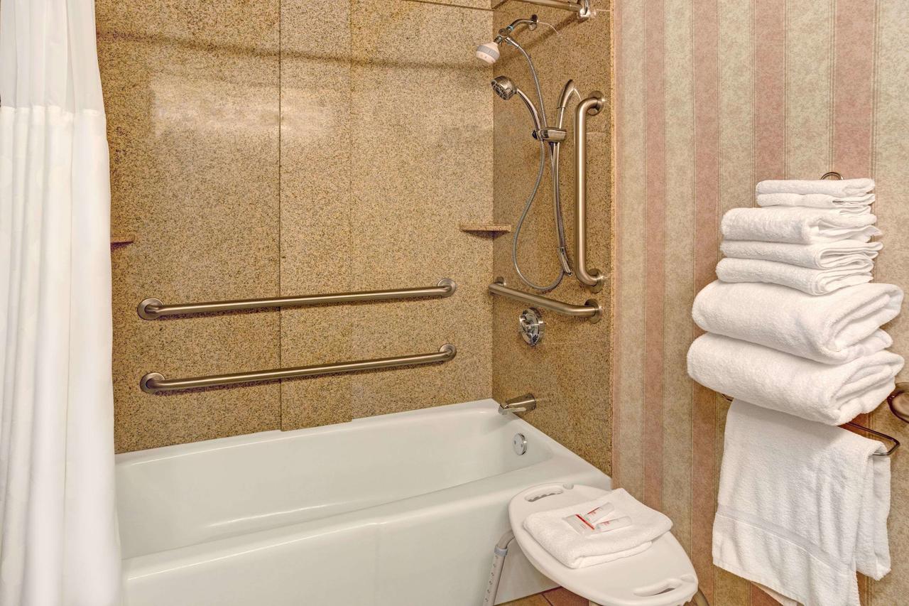 Ramada By Wyndham Bismarck - thumb 6