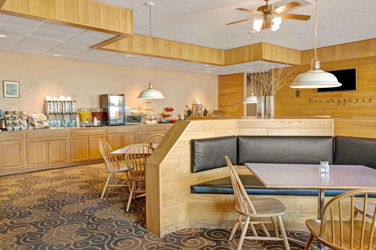 Ramada By Wyndham Bismarck - thumb 5