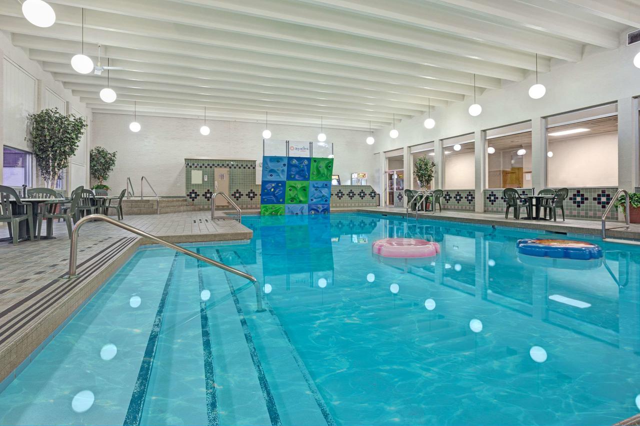 Ramada By Wyndham Bismarck - thumb 14