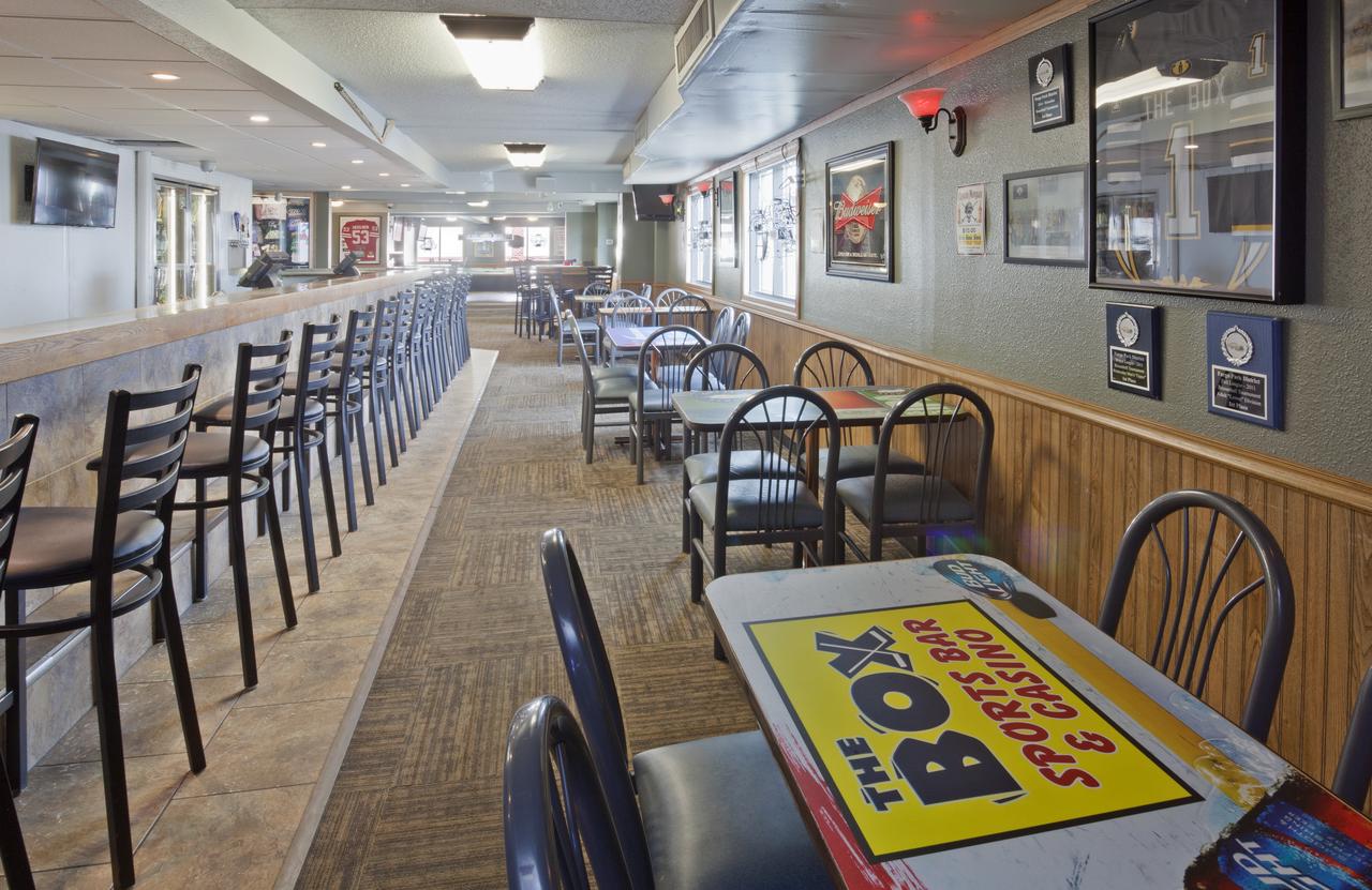 Fargo Inn And Suites - thumb 18