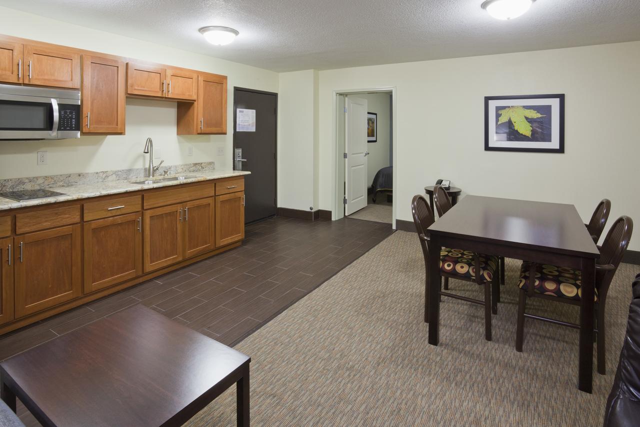Fargo Inn And Suites - thumb 31