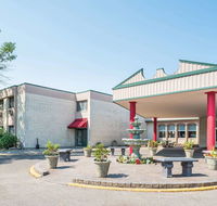 Ramada by Wyndham Grand Forks - Tourism Bookings