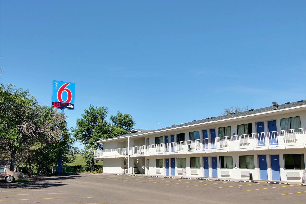 Motel 6 Bismarck - thumb 0