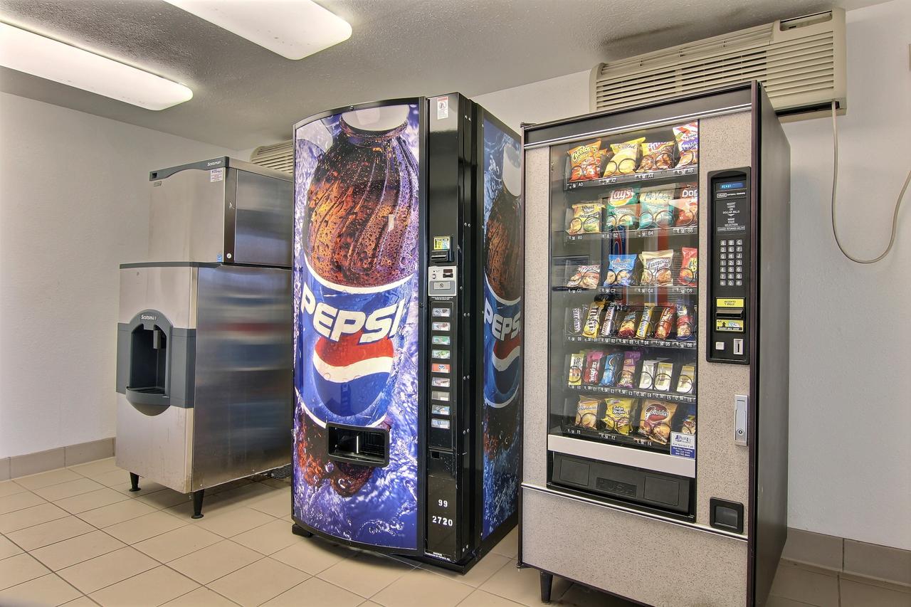 Motel 6 Bismarck - thumb 30