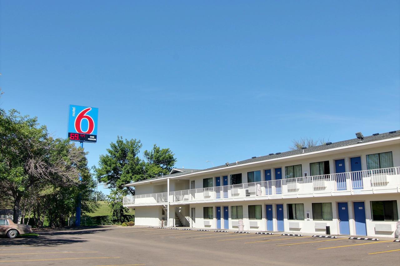 Motel 6 Bismarck - thumb 21