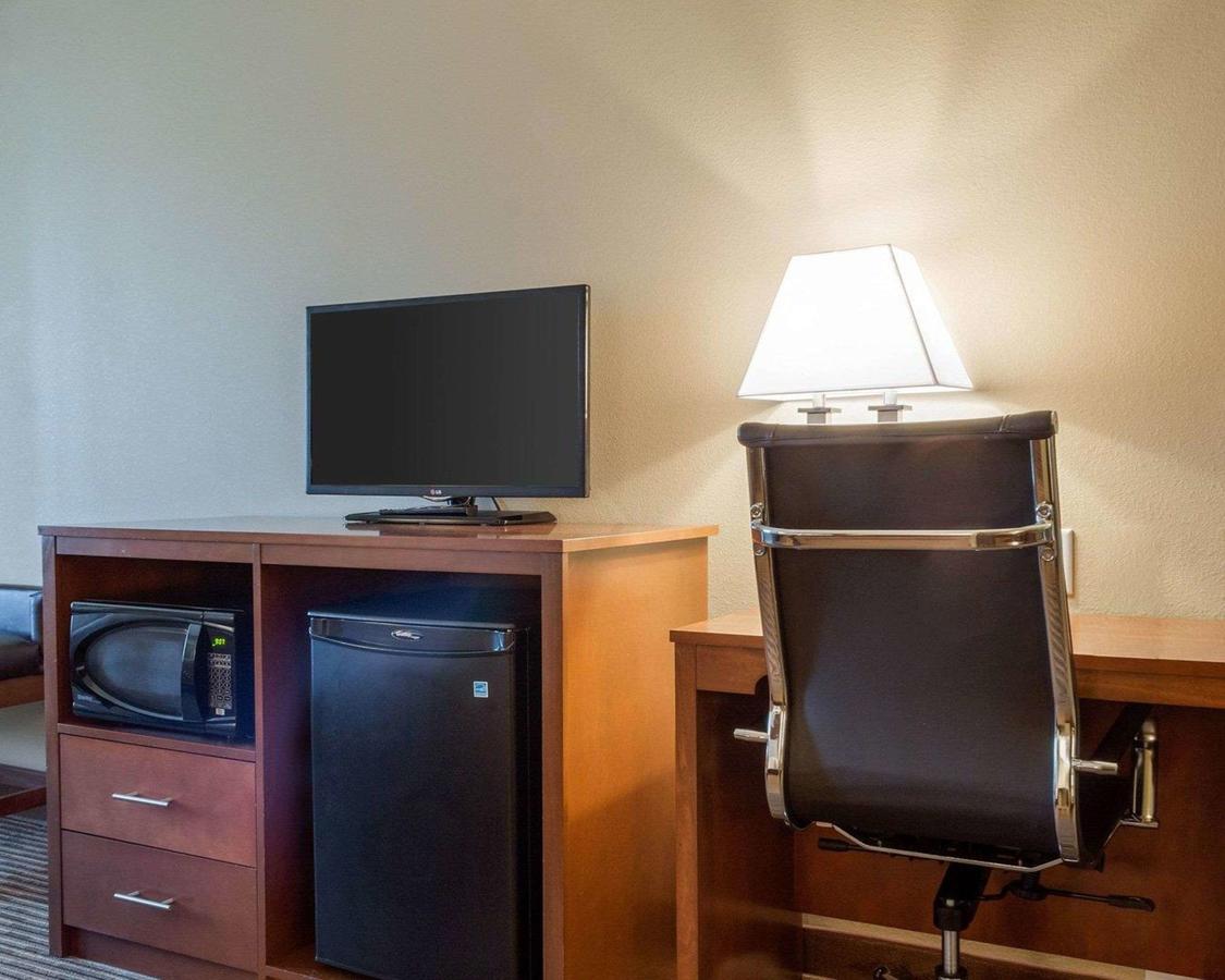 Comfort Inn & Suites Watford City - thumb 6