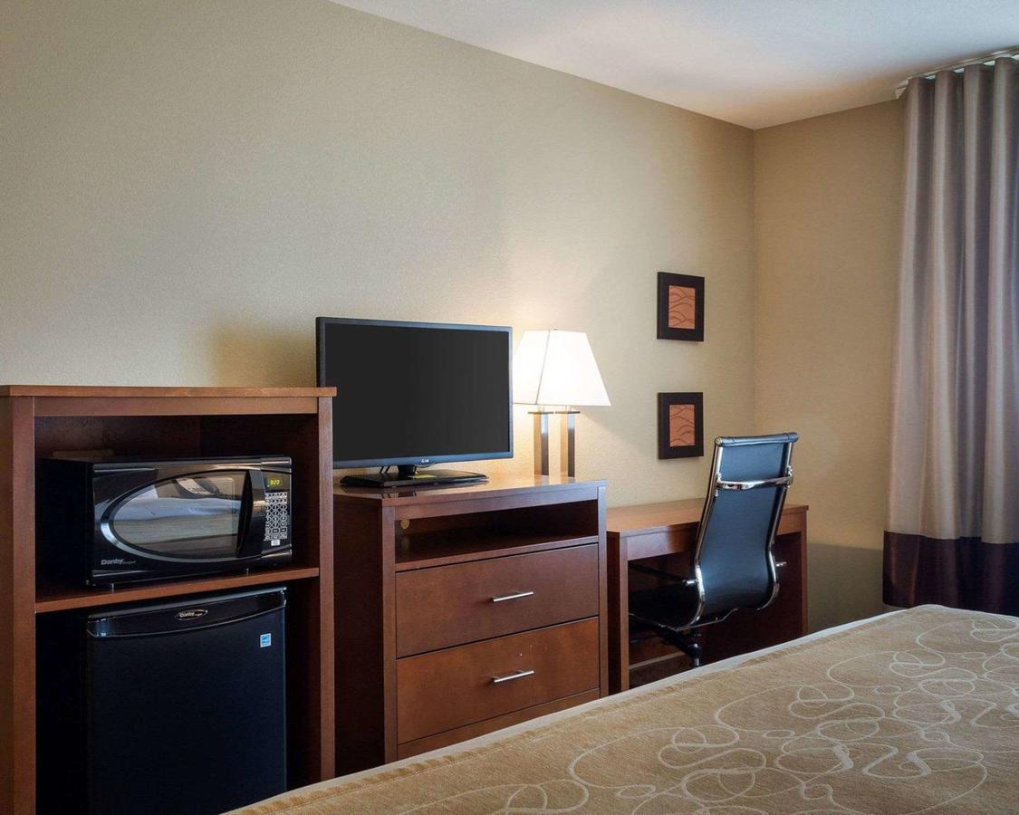 Comfort Inn & Suites Watford City - thumb 11