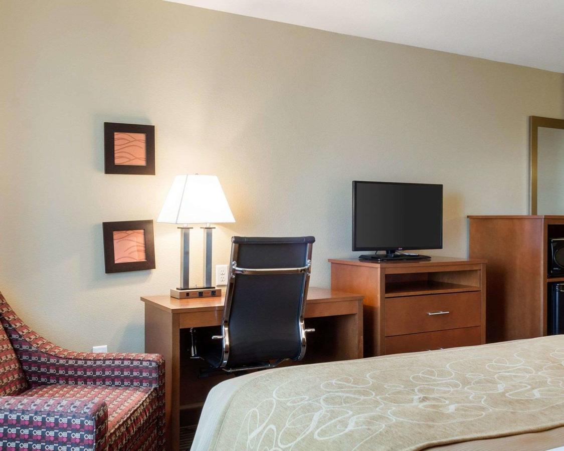 Comfort Inn & Suites Watford City - thumb 12