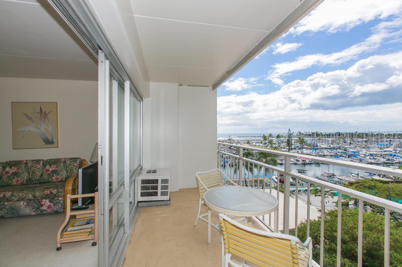 Ilikai Tower 531 Yacht Harbor View 1BR - thumb 2