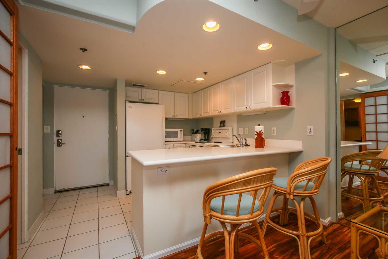 Ilikai 1038 Ocean Condo - thumb 28