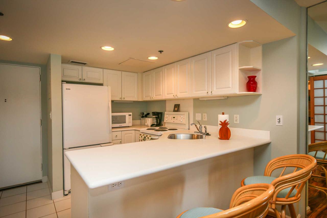 Ilikai 1038 Ocean Condo - thumb 26