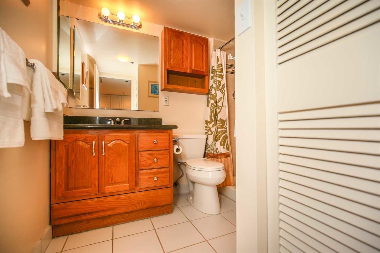 Ilikai 1038 Ocean Condo - thumb 18