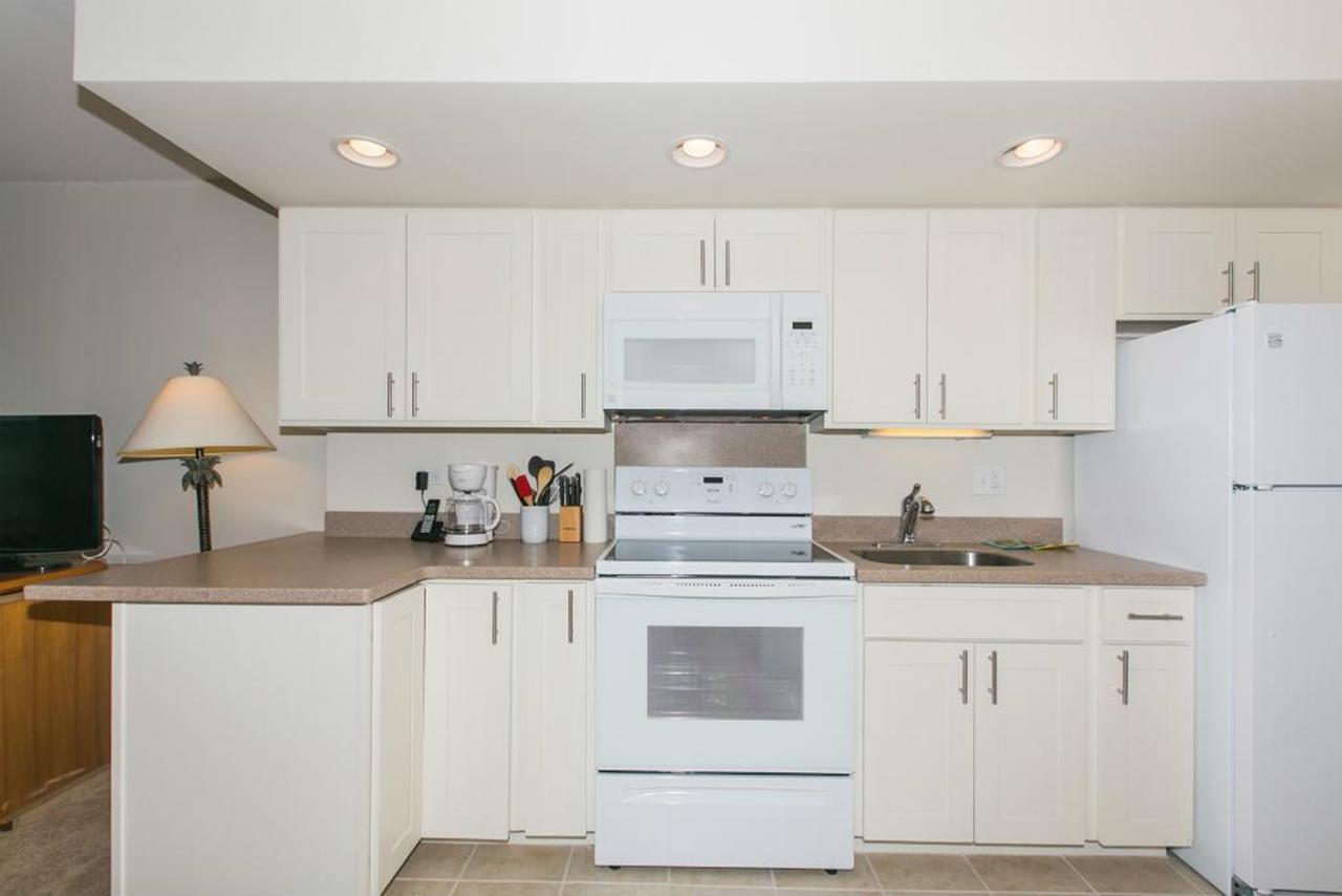 Ilikai Marina 1783 City View Studio - thumb 5