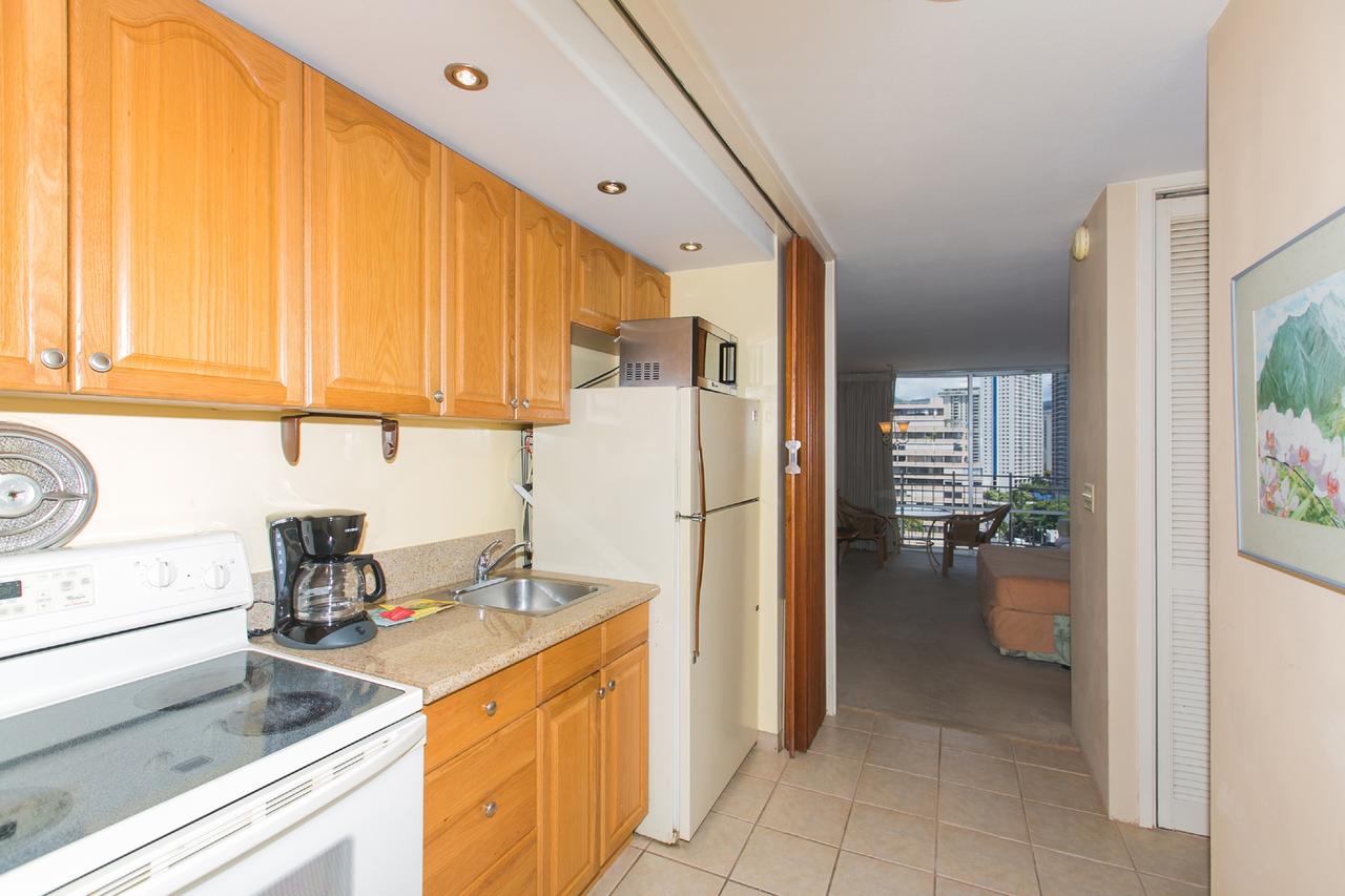 Ilikai Marina 1381 City View Studio - thumb 1