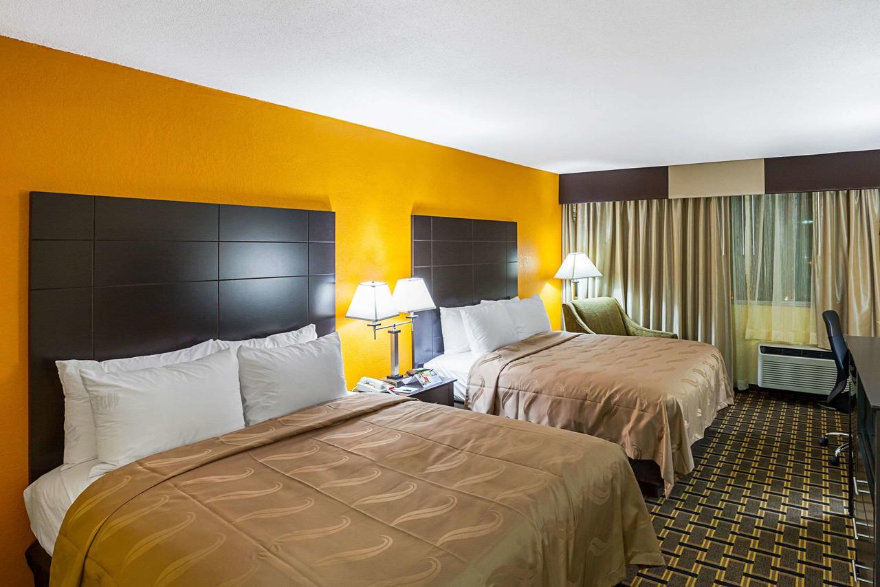 Quality Inn & Suites Cincinnati Downtown - thumb 26