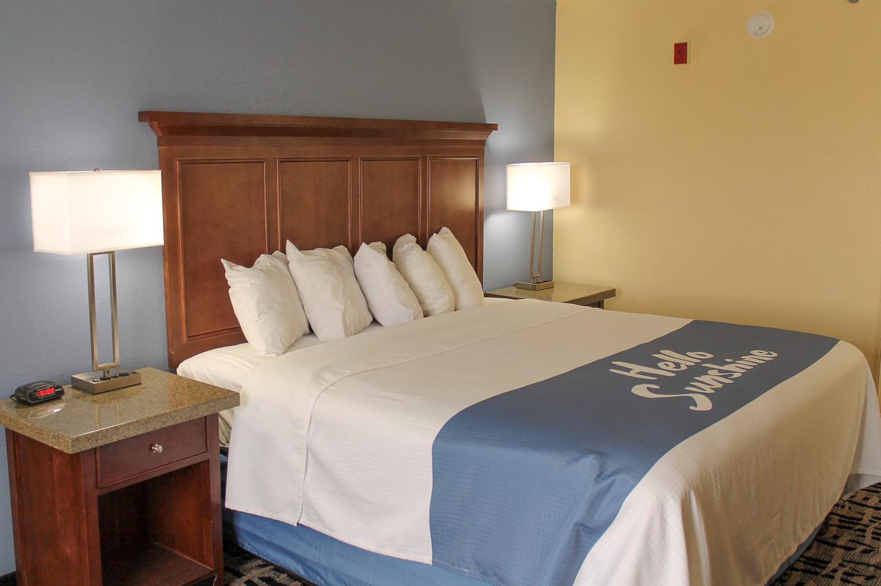 Days Inn By Wyndham Batavia Ohio - thumb 13