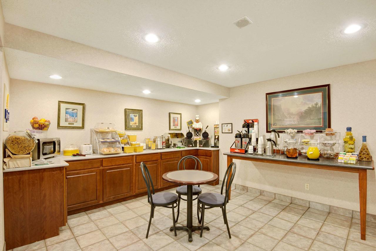 Days Inn By Wyndham Lisbon - thumb 2