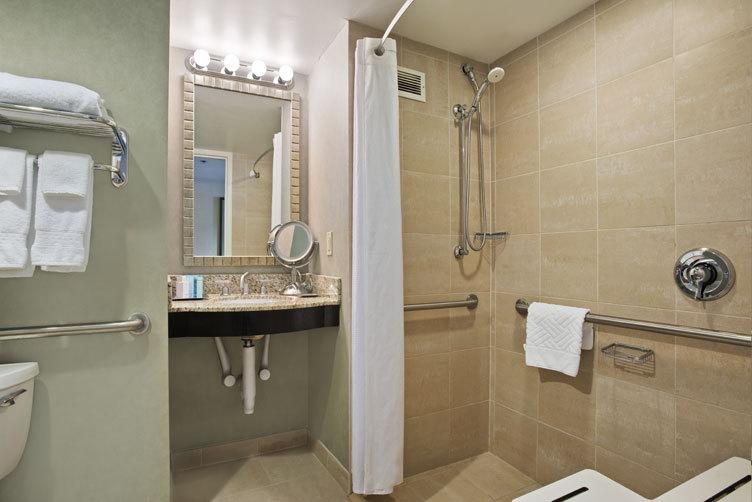 Radisson Hotel At The University Of Toledo - thumb 17