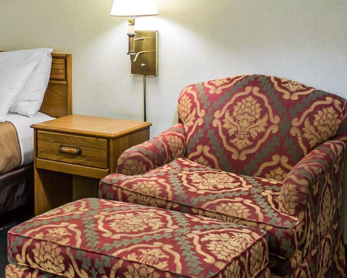 Econo Lodge Wooster - thumb 16