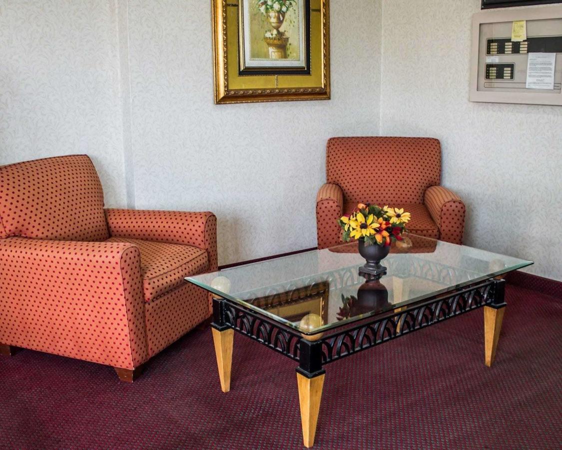 Econo Lodge Wooster - thumb 12