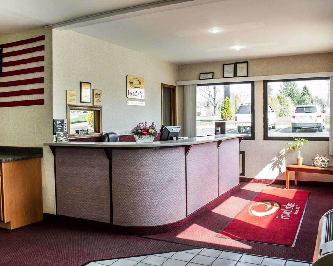 Econo Lodge Wooster - thumb 23