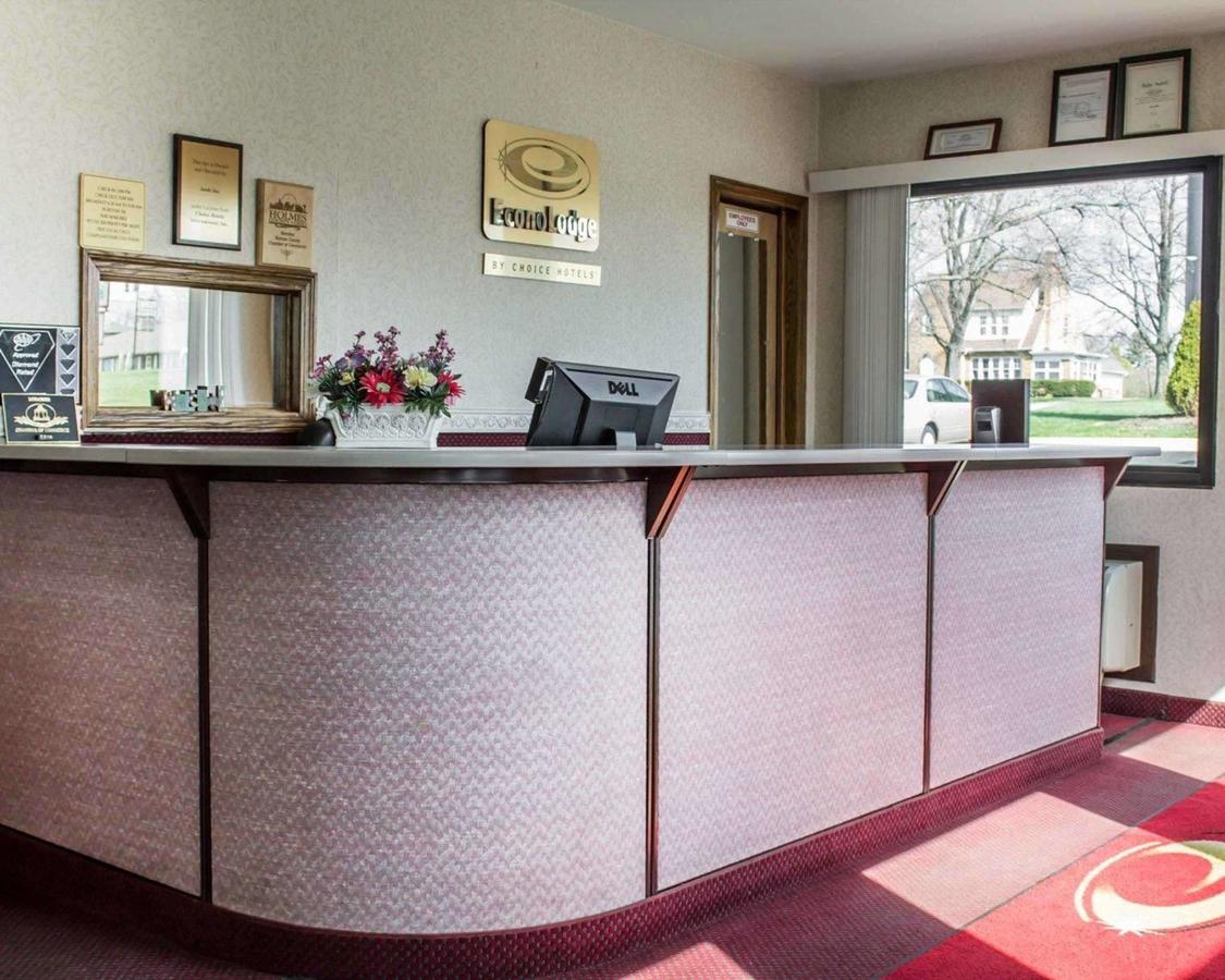 Econo Lodge Wooster - thumb 14