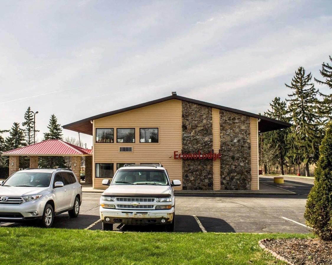 Econo Lodge Wooster - thumb 0