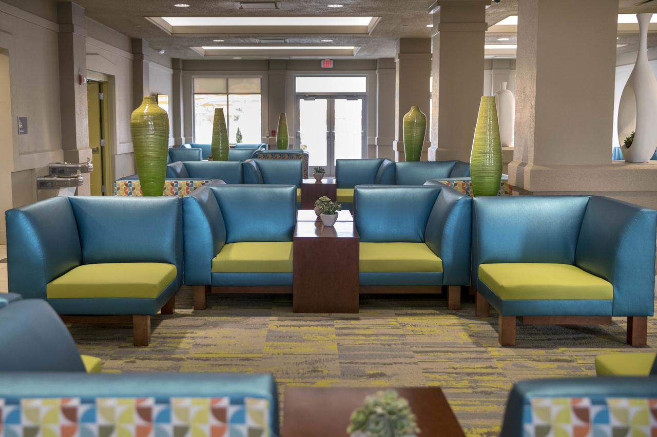 Cedar Point's Express Hotel - thumb 9