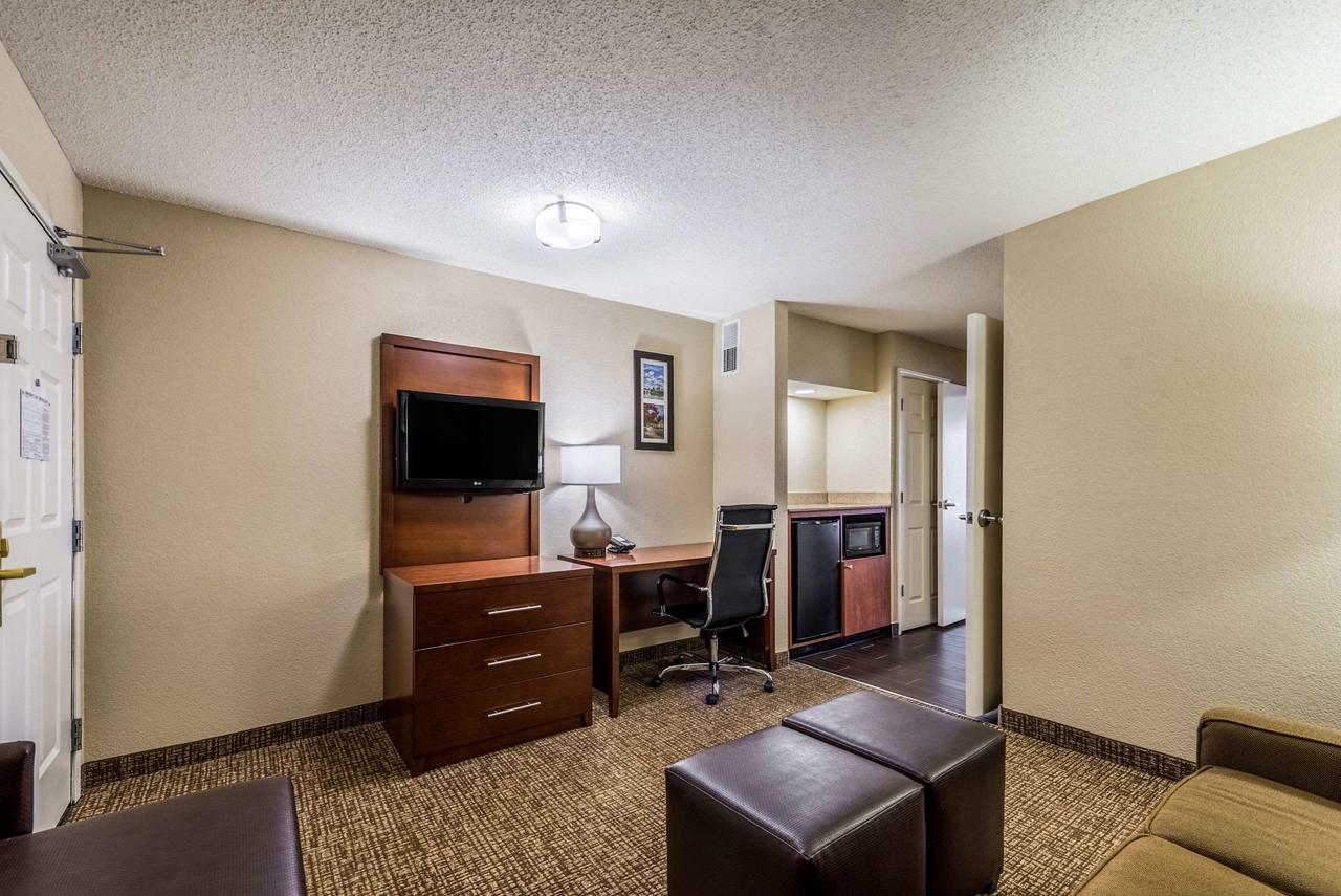 Comfort Inn & Suites Dayton North - thumb 23
