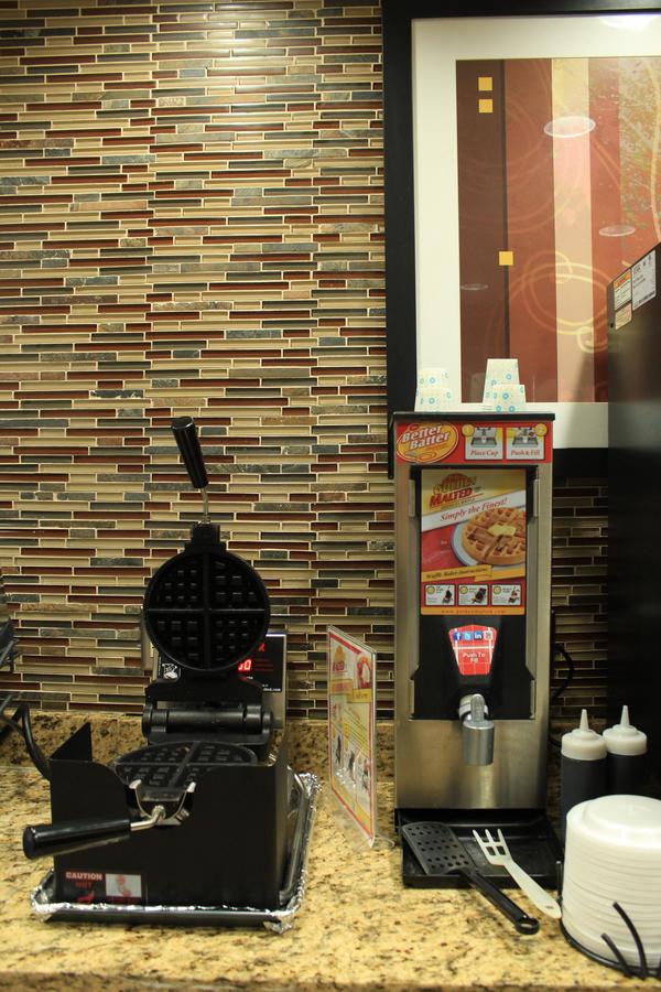 Microtel Inn And Suites North Canton - thumb 2