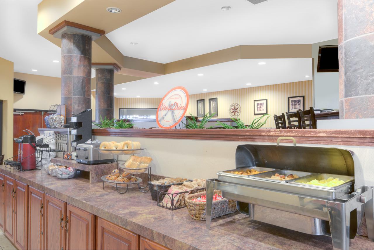 Howard Johnson By Wyndham Lima - thumb 7