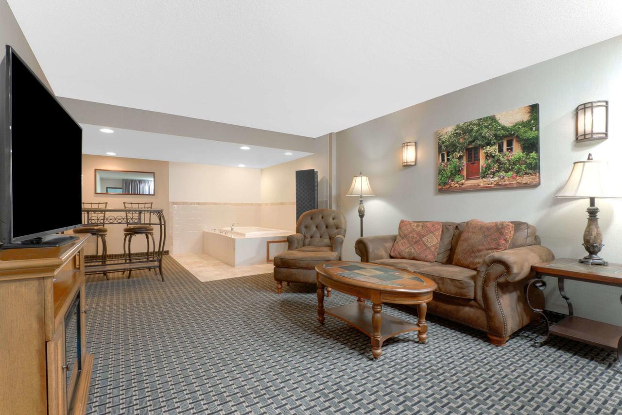 Howard Johnson By Wyndham Lima - thumb 35