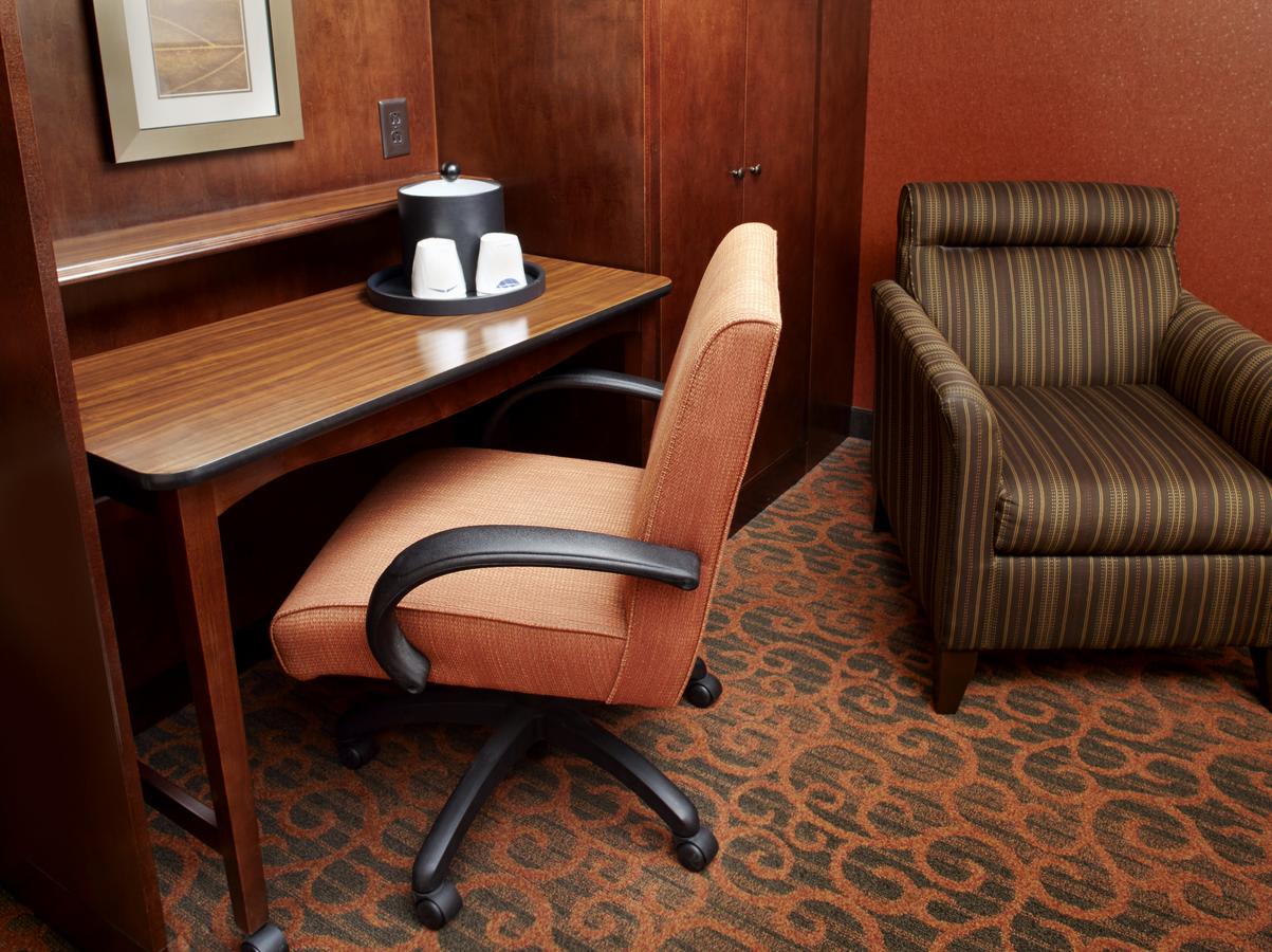 Hampton Inn Cleveland-Downtown - thumb 25