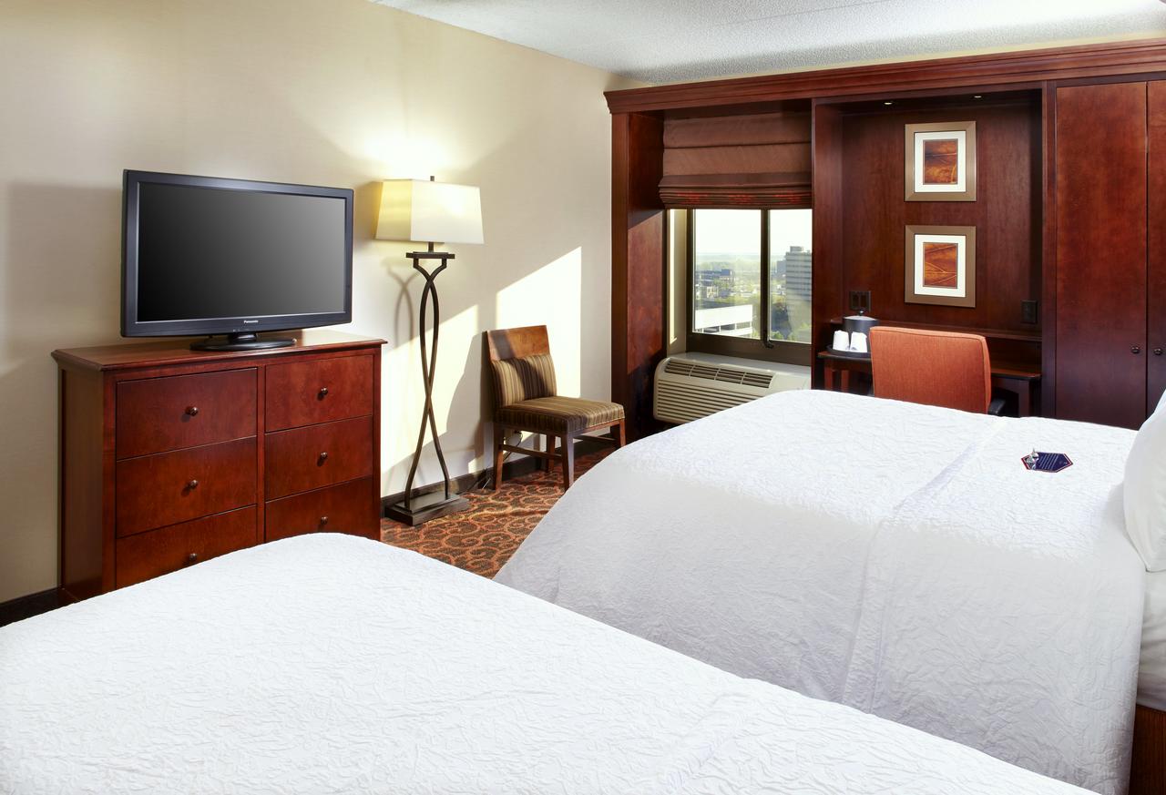 Hampton Inn Cleveland-Downtown - thumb 3