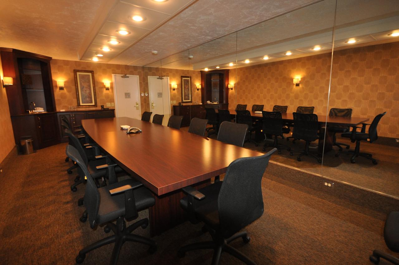 Holiday Inn Cleveland-Mayfield - thumb 26