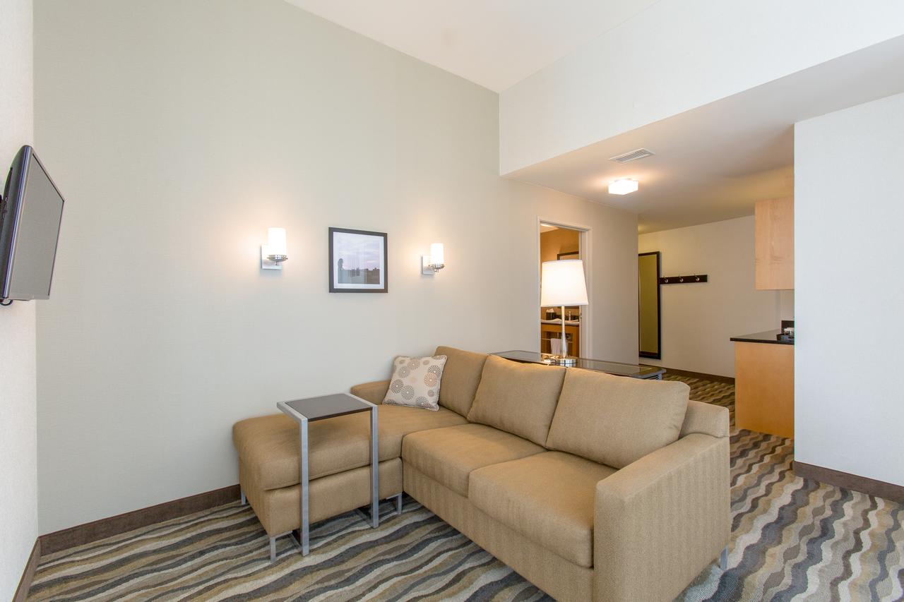 Cambria Hotel Cleveland Avon - thumb 23