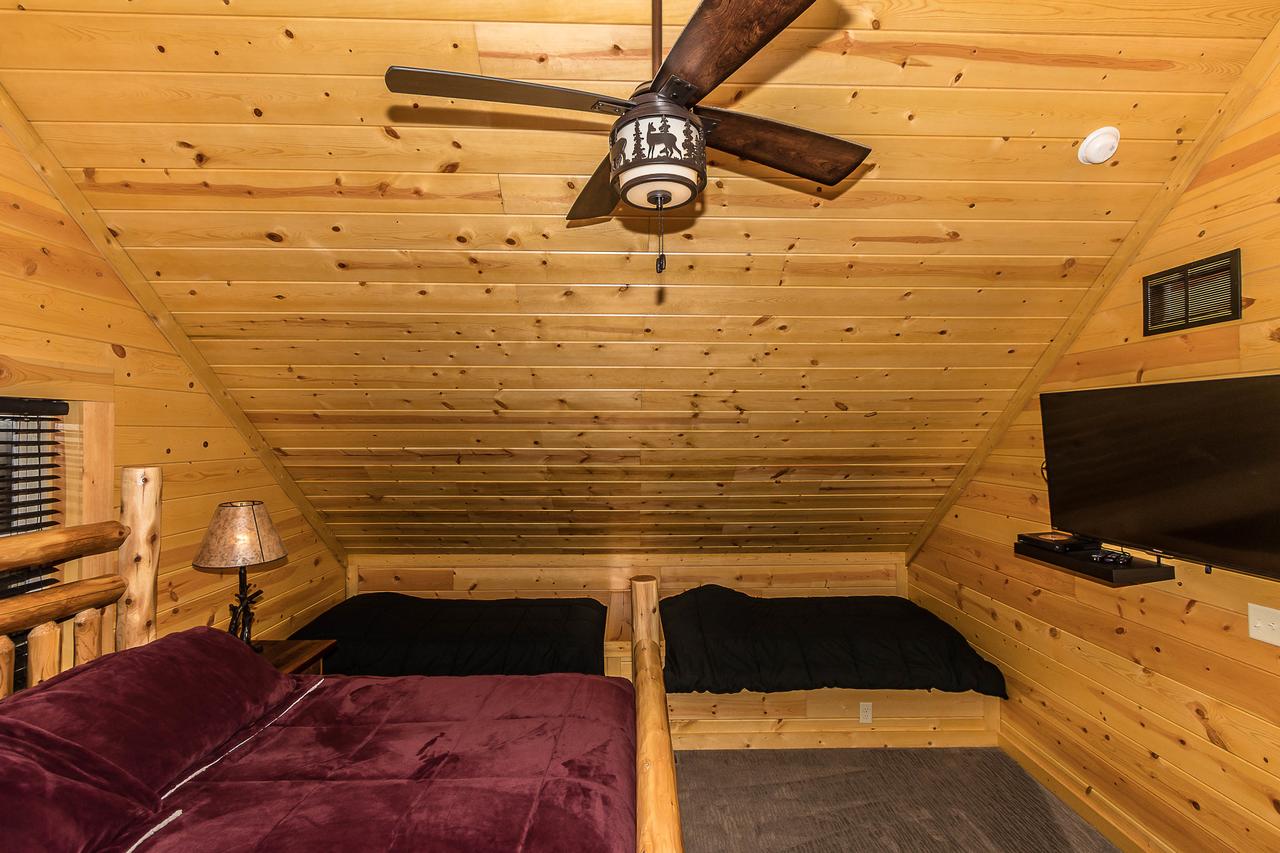 Hocking Hills Cabins & Resort Hemlock Haven - thumb 42