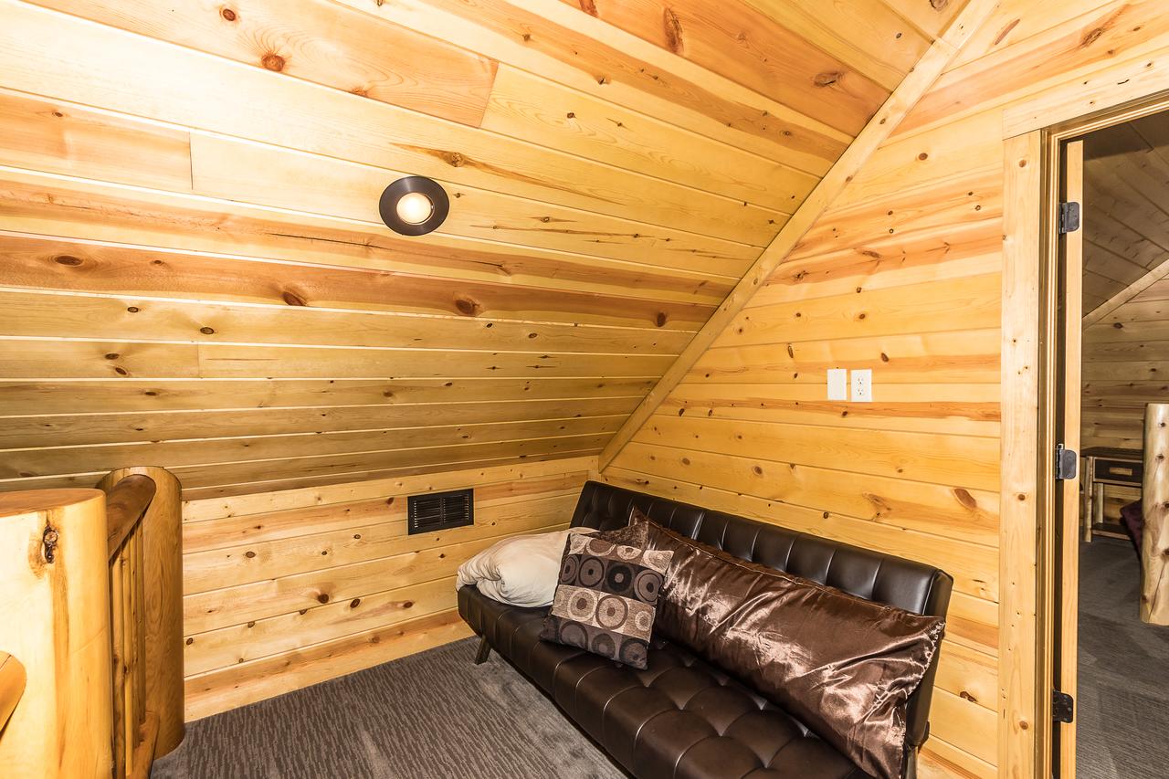 Hocking Hills Cabins & Resort Hemlock Haven - thumb 37