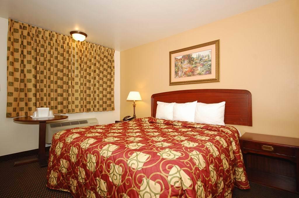 Wolf Inn Hotel - thumb 12