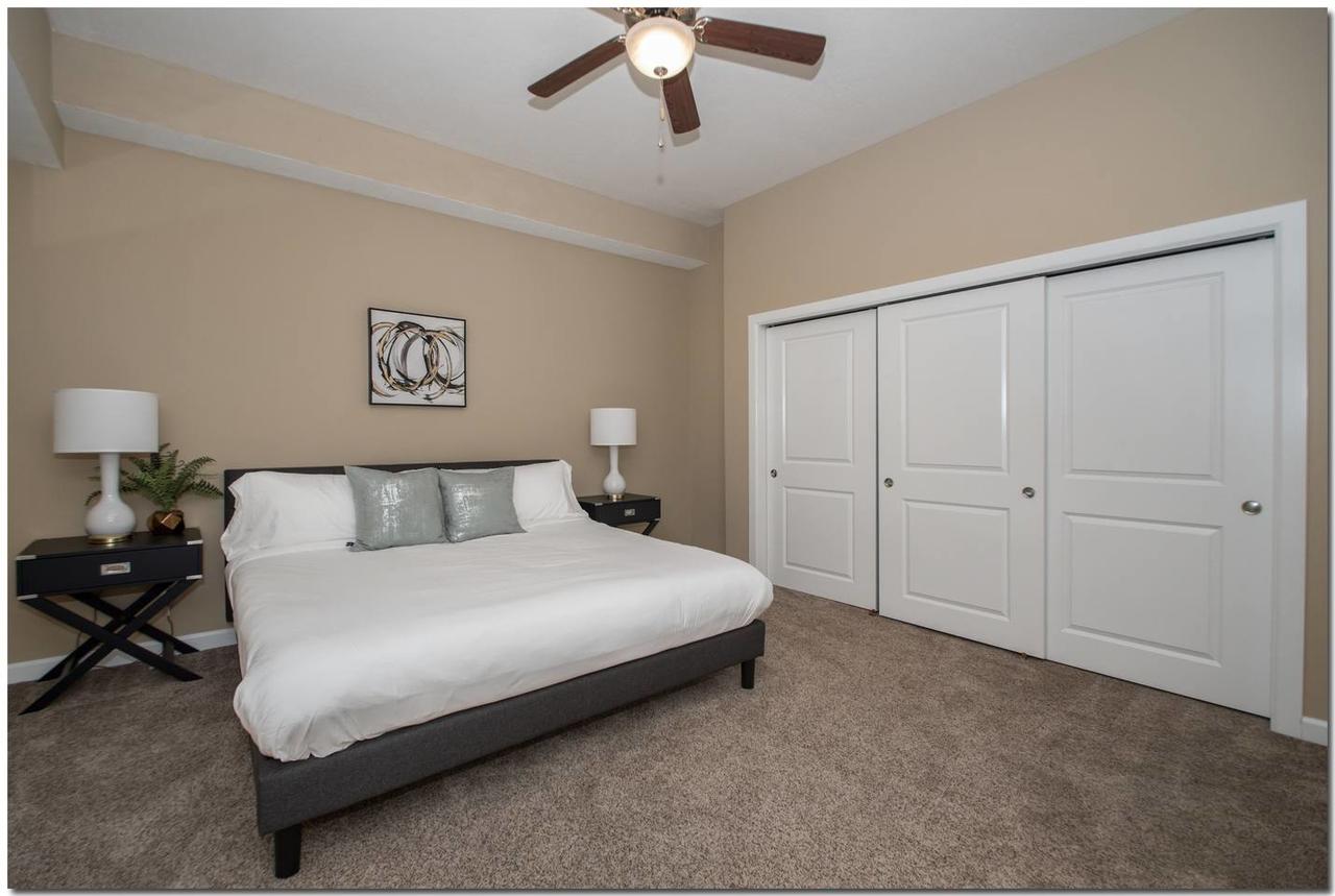 2br/2ba In The Heart Of Downtown - thumb 13