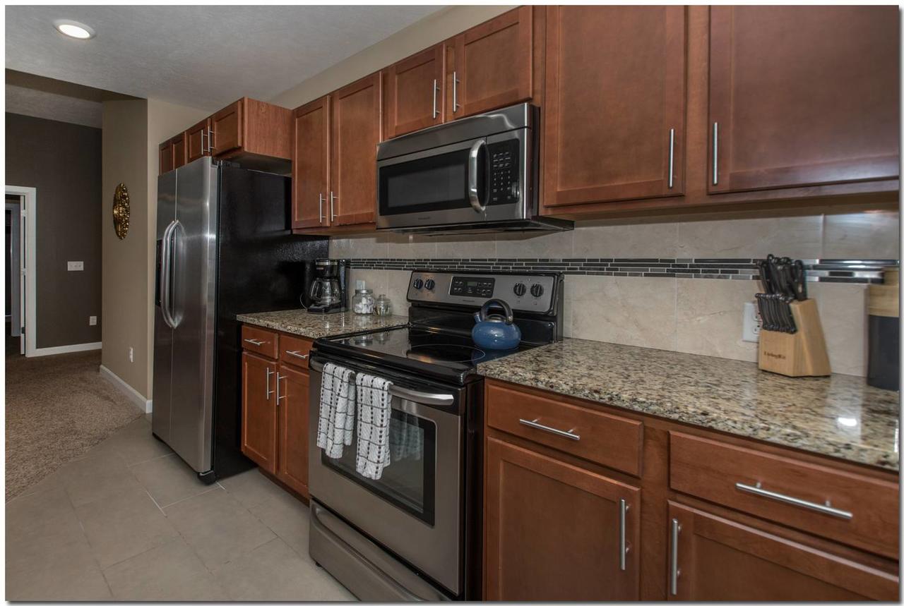 2br/2ba In The Heart Of Downtown - thumb 2