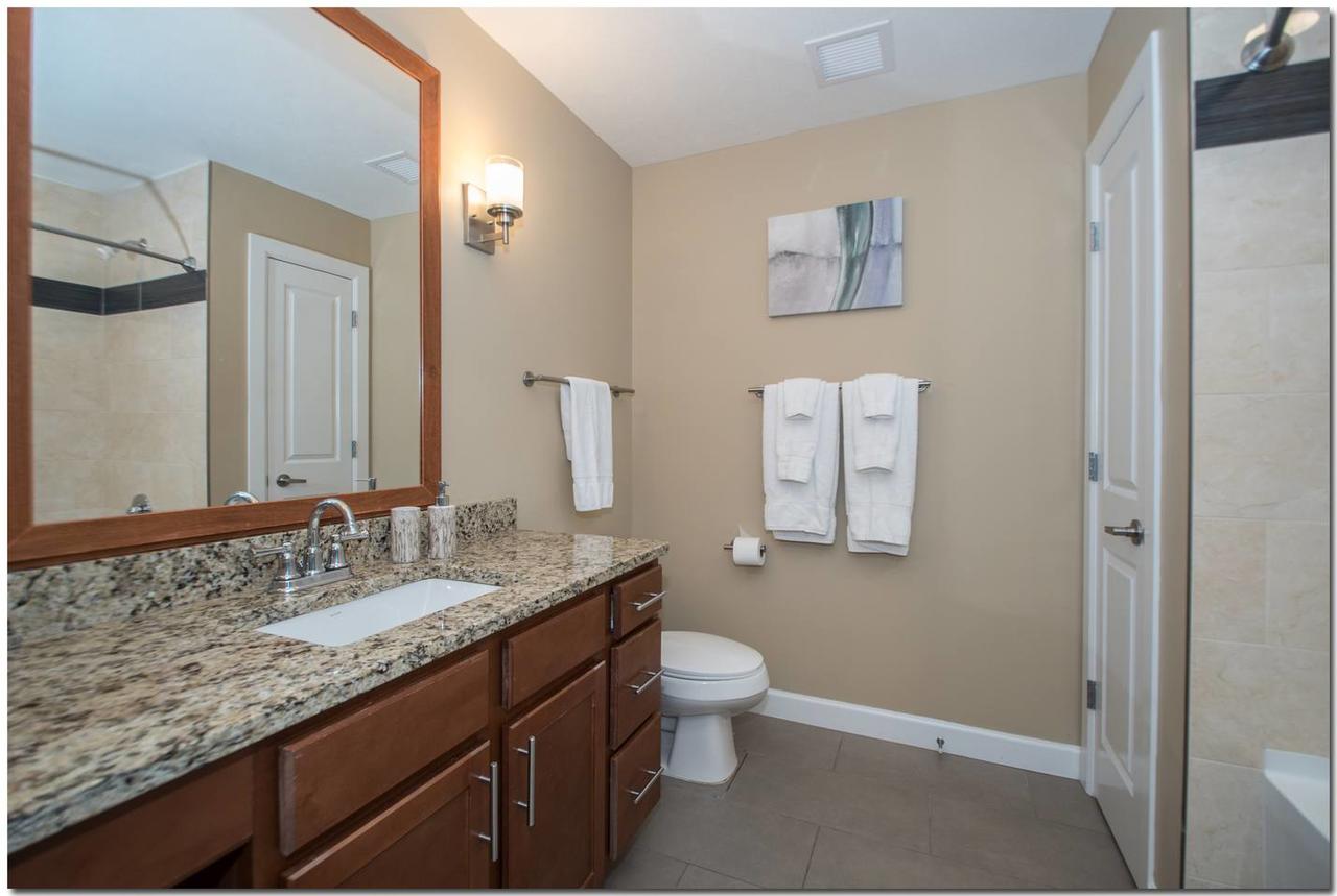 2br/2ba In The Heart Of Downtown - thumb 16