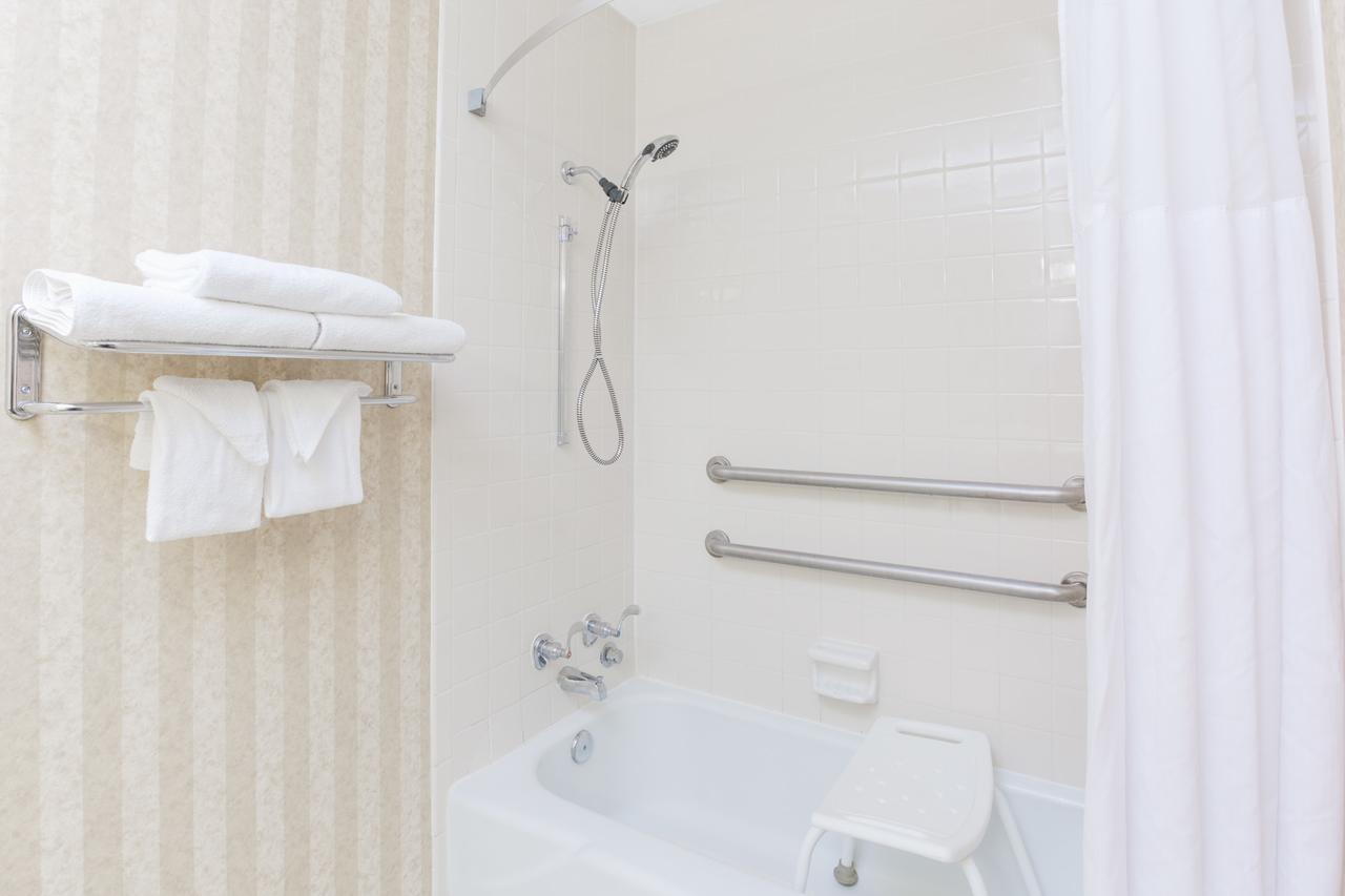 Days Inn By Wyndham Cambridge - thumb 11