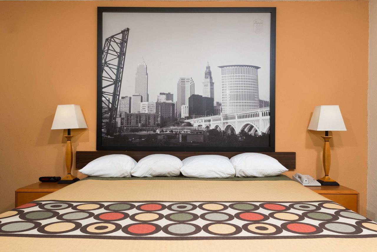 Super 8 By Wyndham Westlake/Cleveland - thumb 19